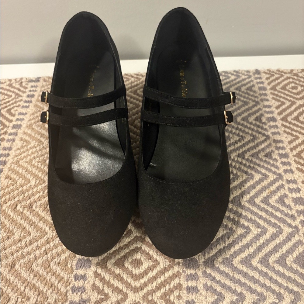 Elegant Black Double-Strap Heels
